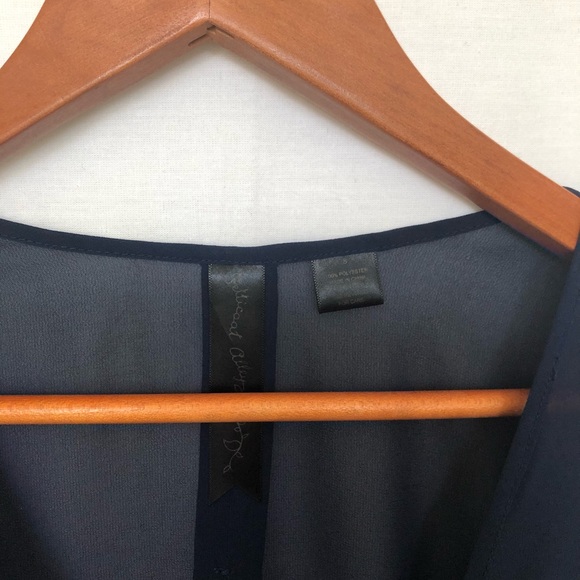 Bundle of 3 Hi-Low Button Blouses size Small - Picture 14 of 14